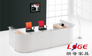 前臺(tái)辦公桌保養(yǎng)，一定要注意這幾點(diǎn)。